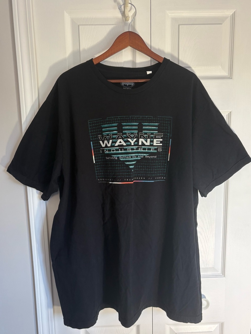 Batman Wayne Industries Men’s 3XLT Black/Teal Graphic Tshirt